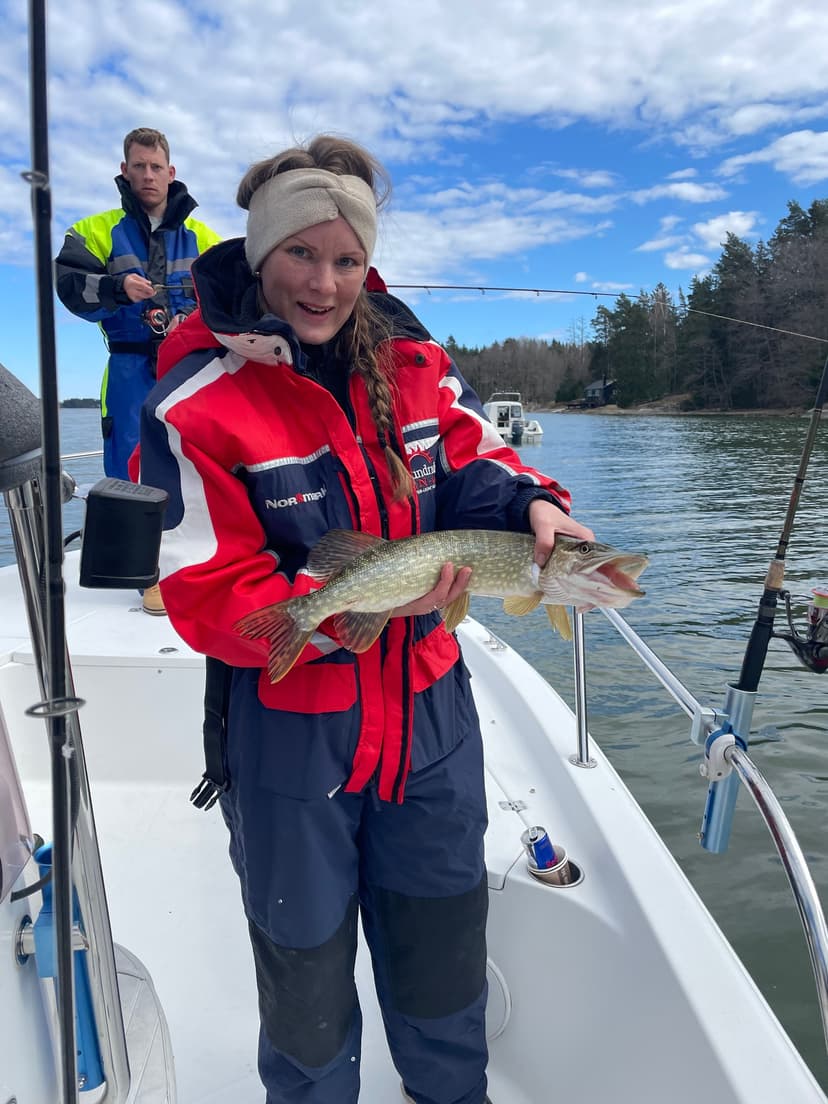 Halvdags företagsfiske med fiskeguide